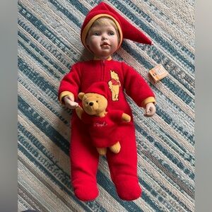 Ashton Drake It's time for bed Pooh doll